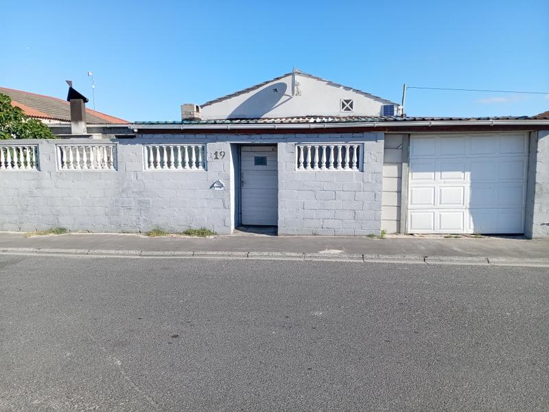 5 Bedroom Property for Sale in Weltevreden Valley Western Cape